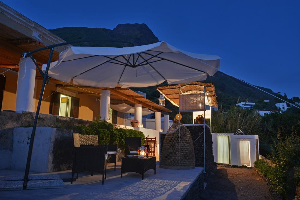 Mariangelica Hotel Ginostra Exterior photo
